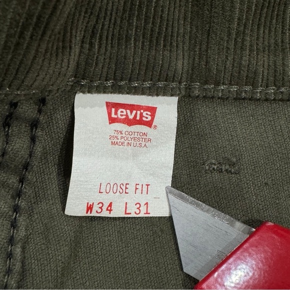 Vintage 90s Levi's 547 Loose Fit Corduroy Pants Pleated Waist Olive Green | 32" - Picture 8 of 9